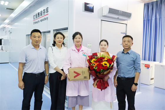 安康市中心血站開展“5·12”國際護(hù)士節(jié)慰問活動(dòng)